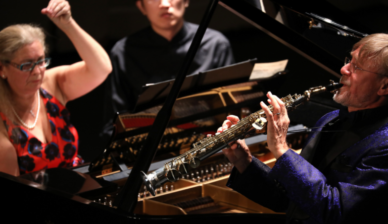 Claude & Odile Delangle – Saxophone et piano Bach, Decrück, Jolas, Solbiati, Bernstein