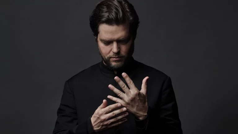 Beethoven, Symphonie n°4 – Juraj Valčuha / Raphaël Perraud