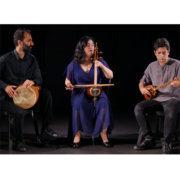Dans le prolongement — Musique persane
