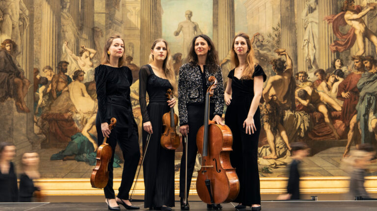 Raphaëlle Moreau, Manon Galy, Léa Hennino, Héloïse Luzzati, Célia Oneto Bensaid
