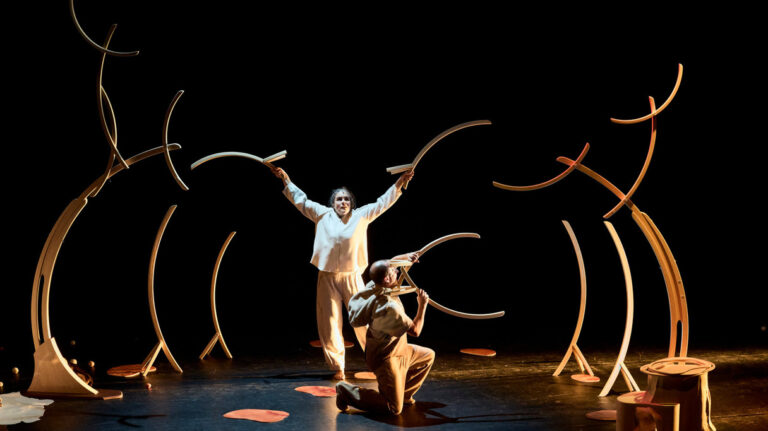 Nanoulak, l’ours qui danse